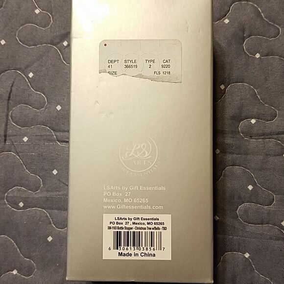 Christmas tree wine stopper with bells new in box - Picture 2 of 2